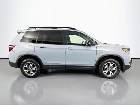 Certified 2023 Honda Passport TrailSport image 4