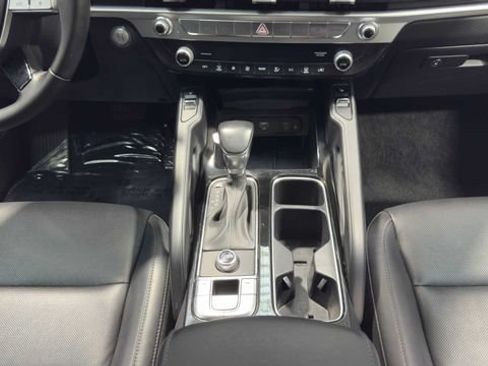Used 2023 Kia Telluride S FWD image 21