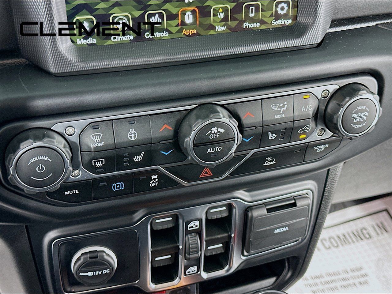Used 2022 Jeep Wrangler Unlimited Rubicon 4xe w/ Dual Top Group AWD/4WD image 22