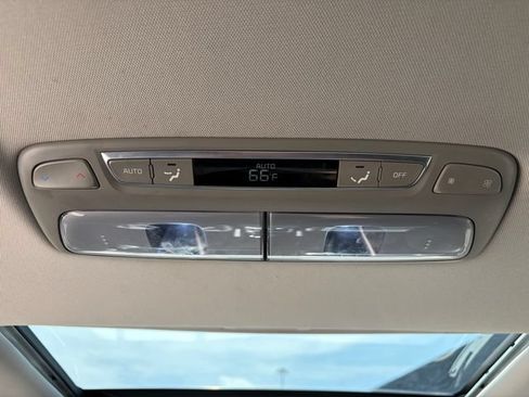 Certified 2023 Kia Telluride S w/ S Sunroof Package AWD/4WD image 24