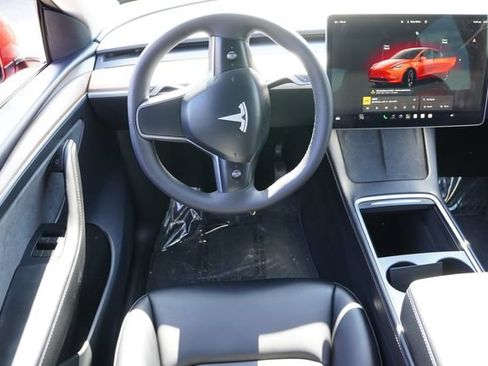 Used 2023 Tesla Model Y Long Range AWD/4WD image 20