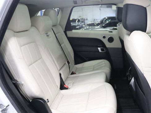 Used 2019 Land Rover Range Rover Sport HSE Dynamic image 28