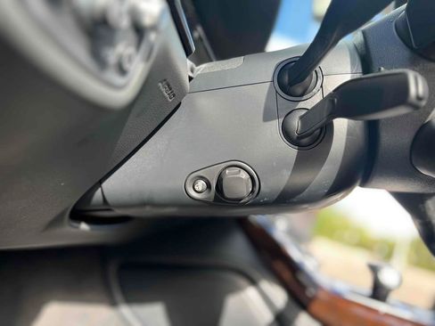 Used 2015 Audi A8 L 3.0T w/ Premium Package image 25