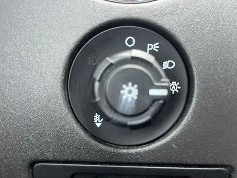 Used 2013 Ford F150 XLT w/ Luxury Equipment Group image 15