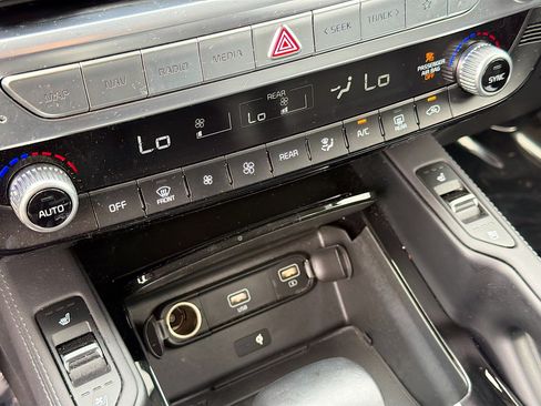 Used 2021 Kia Telluride EX w/ EX Premium Package FWD image 33