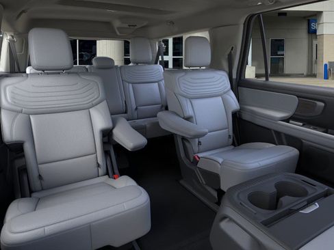 New 2026 Ford Expedition Max Platinum w/ Platinum Ultimate Package image 11