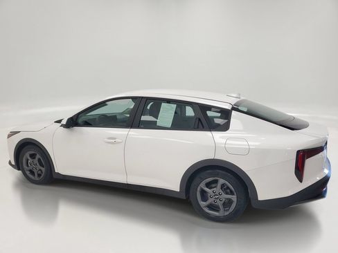 Used 2025 Kia K4 FWD image 6