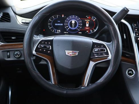Used 2020 Cadillac Escalade Premium Luxury RWD image 14