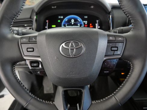 Certified 2025 Toyota Camry SE image 26