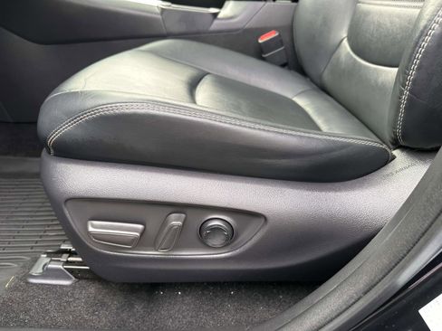 Used 2021 Toyota RAV4 XLE Premium AWD/4WD image 12