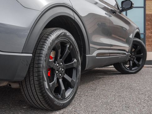 Used 2023 Ford Explorer ST w/ Equipment Group 401A image 11