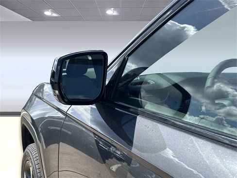 New 2025 Jeep Grand Cherokee L Limited w/ Luxury Tech Group II image 19