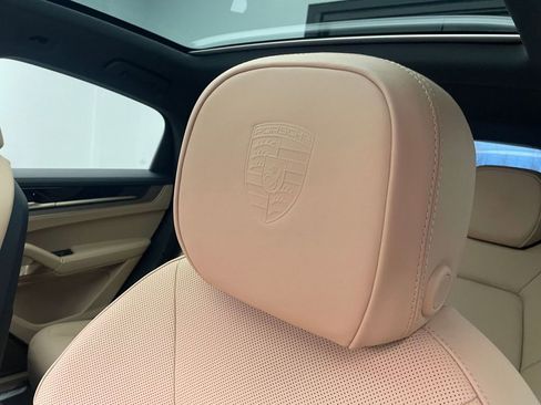 New 2026 Porsche Cayenne Coupe AWD/4WD image 18