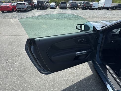 Used 2024 Ford Mustang Coupe image 9