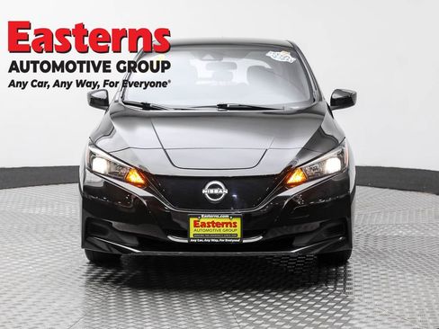 Used 2023 Nissan Leaf S image 2