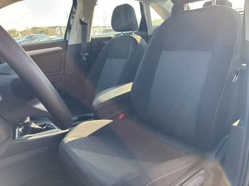 Used 2025 Volkswagen Jetta S image 22