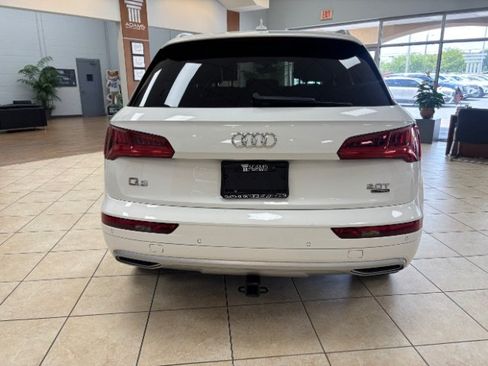Used 2018 Audi Q5 2.0T Premium Plus w/ Premium Plus Package AWD/4WD image 5