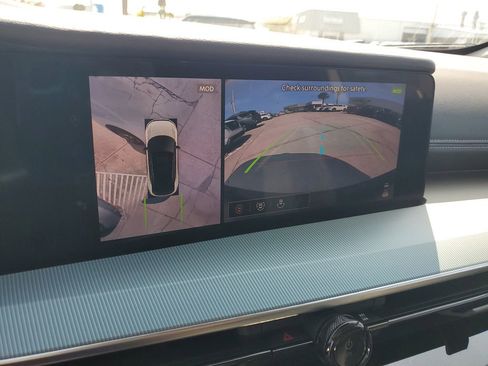 Certified 2025 Nissan Murano SL AWD/4WD image 34