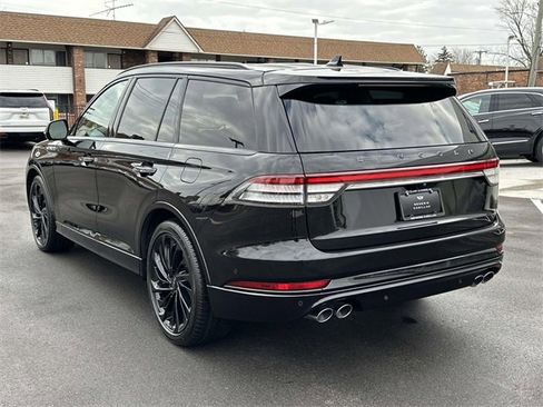 Used 2023 Lincoln Aviator Black Label w/ Jet Package image 38