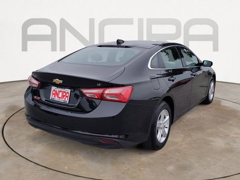 Used 2022 Chevrolet Malibu LT image 14