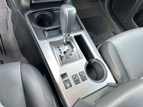 Used 2024 Toyota 4Runner SR5 Premium image 23