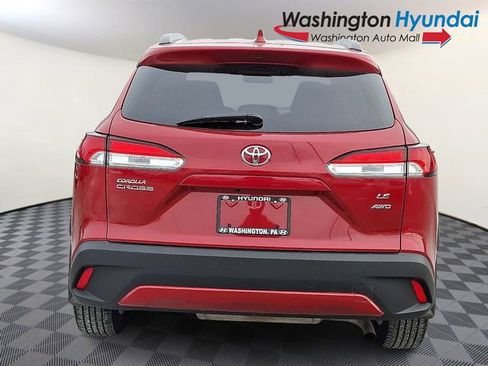 Used 2022 Toyota Corolla Cross LE image 5