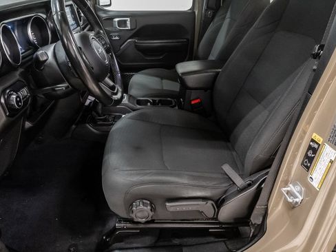 Used 2020 Jeep Gladiator Sport AWD/4WD image 10