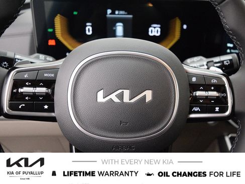 New 2026 Kia Carnival EX FWD image 26