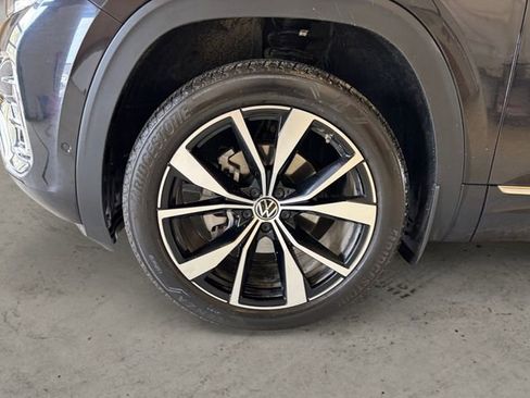 Used 2024 Volkswagen Atlas SEL Premium R-Line image 15