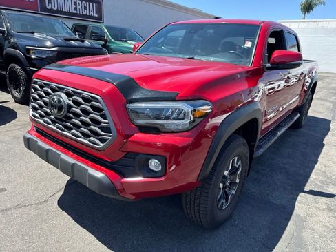 Used 2022 Toyota Tacoma TRD Off-Road w/ TRD Premium Off Road Package AWD/4WD image 1