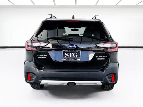 Used 2020 Subaru Outback Touring AWD/4WD image 5