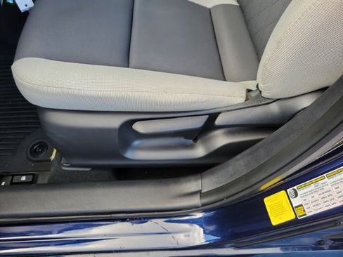 Used 2023 Toyota Corolla LE image 19