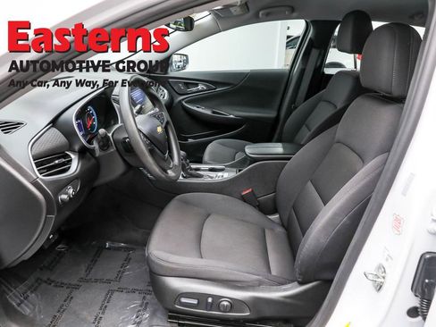 Used 2024 Chevrolet Malibu LT image 14