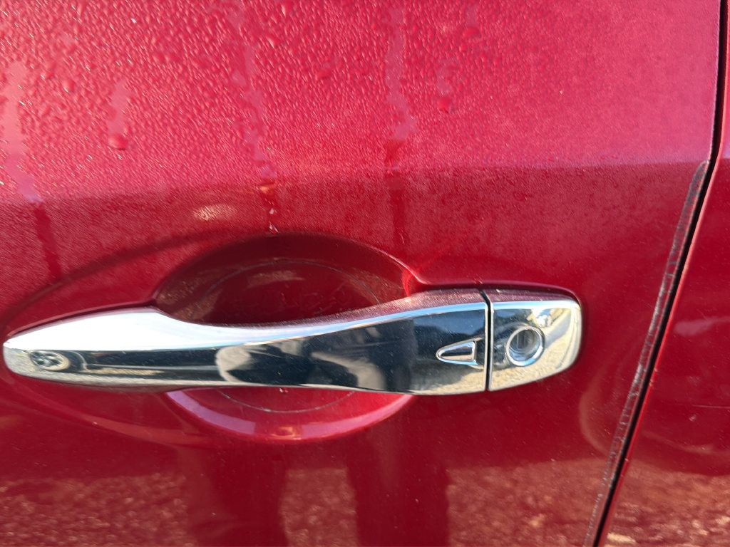 Used 2019 Nissan Maxima 3.5 SV w/ Floor Mat Group FWD image 18