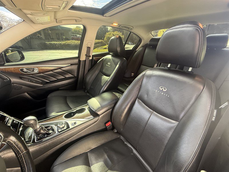 Used 2014 INFINITI Q50 Premium w/ Deluxe Touring Package AWD/4WD image 16