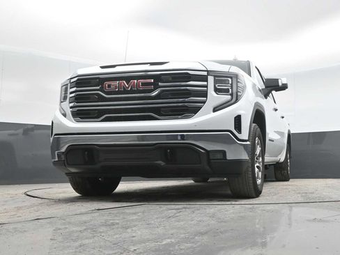 Used 2024 GMC Sierra 1500 SLT image 47
