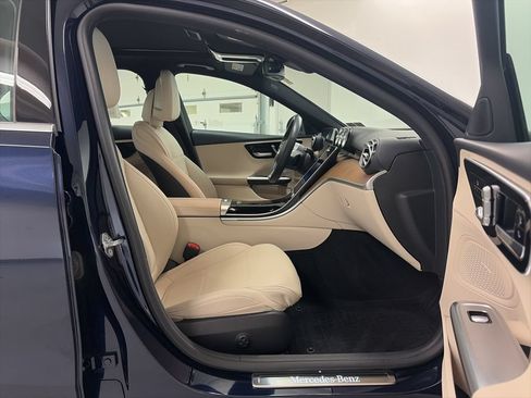 Used 2022 Mercedes-Benz C 300 4MATIC Sedan image 17