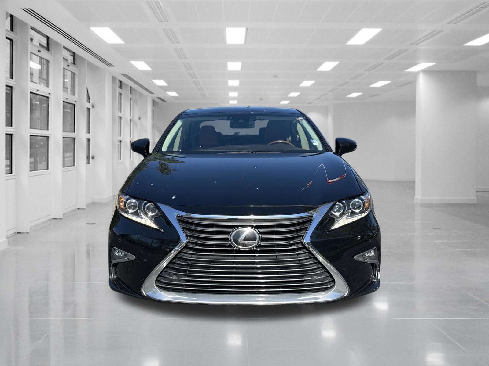 Used 2017 Lexus ES 350 w/ Ultra Luxury Package FWD image 2