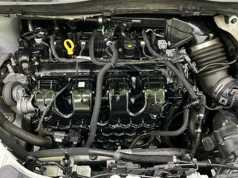 Used 2019 Ford Escape SE AWD/4WD image 17