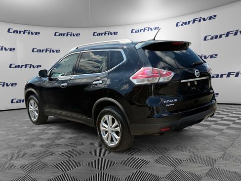 Used 2015 Nissan Rogue SV w/ SV Premium Package image 3