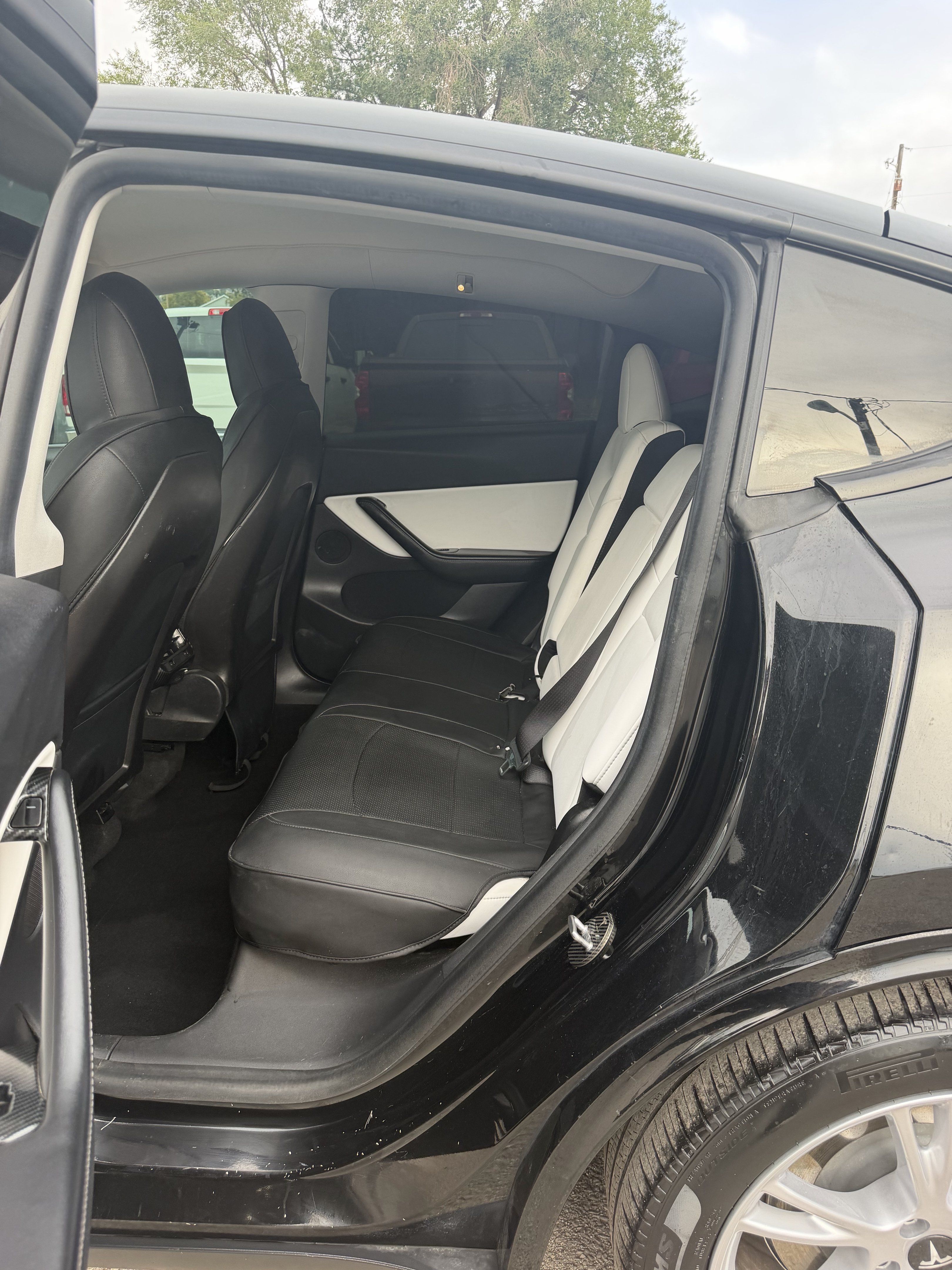 Used 2020 Tesla Model Y Long Range AWD/4WD image 18