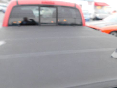 Used 2013 Toyota Tacoma V6 4x4 4dr Double Cab 5.0 ft S w/ TRD Off-Road Pkg image 32