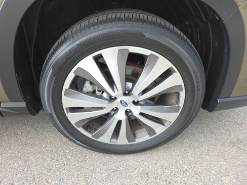 Used 2022 Subaru Ascent Limited w/ Technology Package AWD/4WD image 24