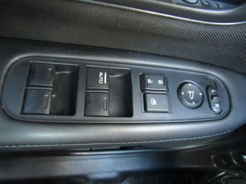 Used 2018 Honda HR-V LX image 30