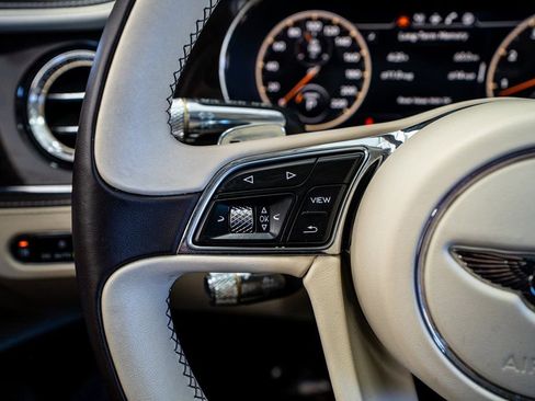 Used 2020 Bentley Flying Spur W12 image 42
