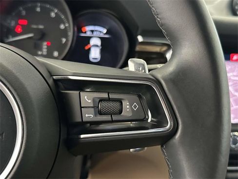 Used 2024 Porsche Macan image 29