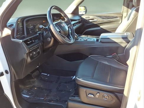 Used 2023 Cadillac Escalade Sport w/ LPO, ONYX Package AWD/4WD image 10
