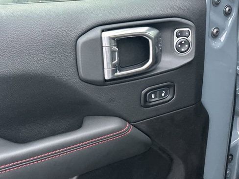 New 2025 Jeep Wrangler Unlimited Rubicon w/ XTREMEE 35" Tire Package image 12