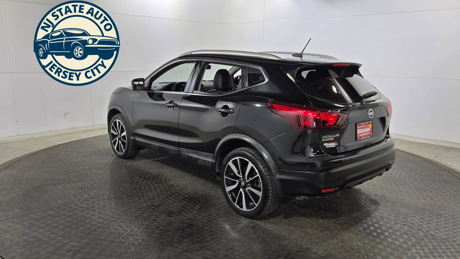 Used 2018 Nissan Rogue Sport SL AWD/4WD image 5