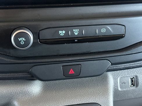 Used 2022 Ford E-Transit Medium Roof w/ Load Area Protection Package image 23